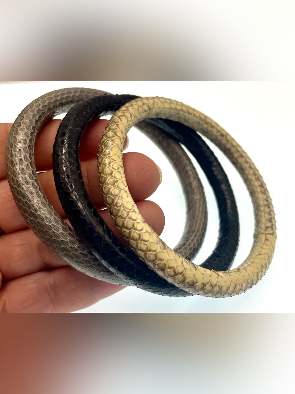 Vintage 1970s Snakeskin Textured Bangles Bracelet Set of 3